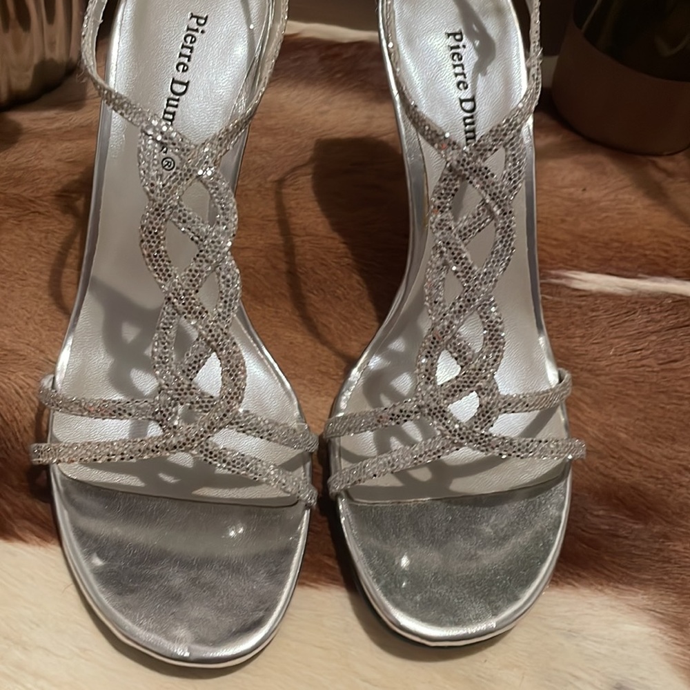 👠New Vintage Pierre Dumas Silver Sparkle Strappy Heels - Picture 2 of 11